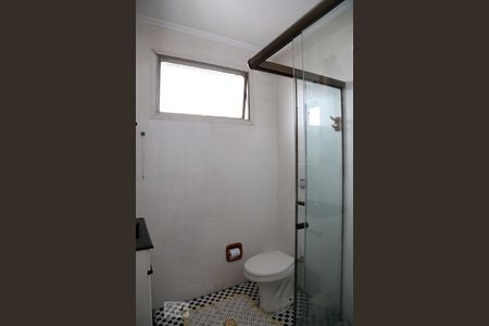 Banheiro de apartamento à venda com 2 quartos, 57m² em Vila Santa Luzia, Taboão da Serra