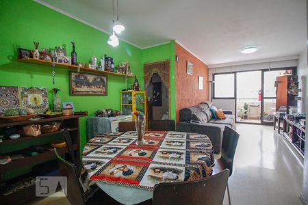 Apartamento para alugar com 93m², 3 quartos e 2 vagasSala