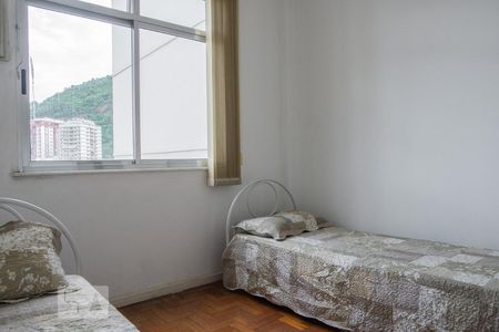 Quarto 1 de apartamento para alugar com 2 quartos, 55m² em Humaitá, Rio de Janeiro