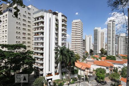 Vista de apartamento à venda com 3 quartos, 161m² em Aclimação, São Paulo