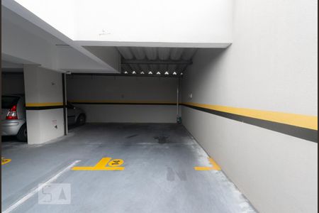 Garagem de apartamento para alugar com 2 quartos, 70m² em Barreiros, São José