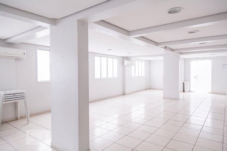 Apartamento para alugar com 50m², 2 quartos e 1 vaga Apartamento para alugar com 50m², 2 quartos e 1 vagaÁrea comum - Salão de festas