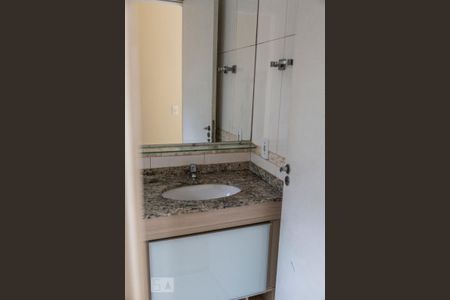 Apartamento para alugar com 50m², 2 quartos e 1 vaga Apartamento para alugar com 50m², 2 quartos e 1 vagaBanheiro