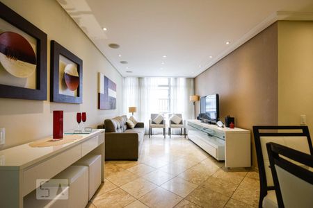 Apartamento para alugar com 108m², 3 quartos e 1 vaga