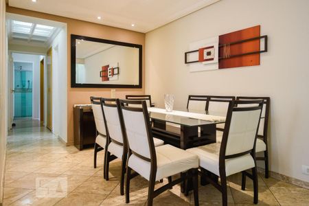 Apartamento para alugar com 108m², 3 quartos e 1 vaga