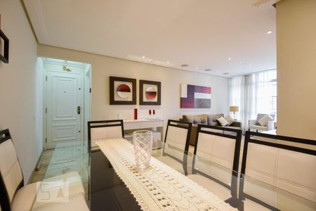 Apartamento para alugar com 108m², 3 quartos e 1 vaga