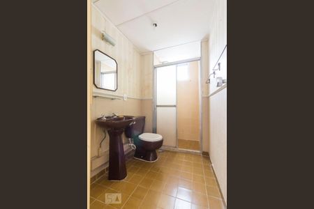 Banheiro Social de apartamento para alugar com 2 quartos, 52m² em Saúde, São Paulo