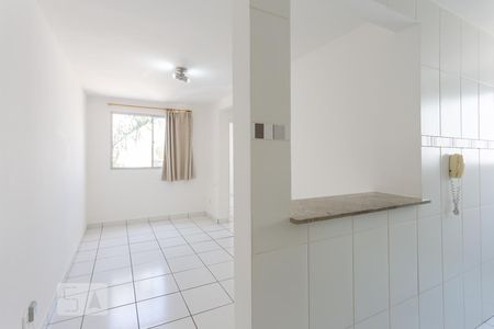 Sala de apartamento para alugar com 2 quartos, 43m² em Jardim Nova Europa, Campinas