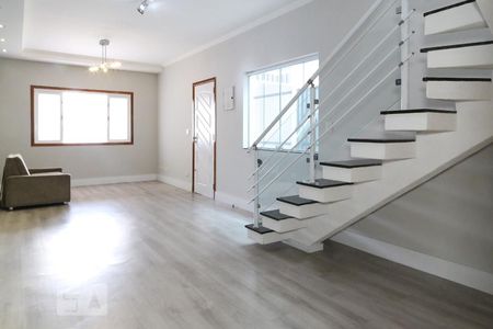 Sala de casa para alugar com 3 quartos, 135m² em Vila Santa Terezinha (zona Norte), São Paulo