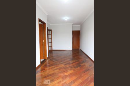 Suíte de casa para alugar com 3 quartos, 135m² em Vila Santa Terezinha (zona Norte), São Paulo