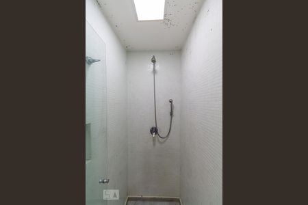 Apartamento à venda com 220m², 3 quartos e 3 vagasDetalhe do banheiro da suíte 1