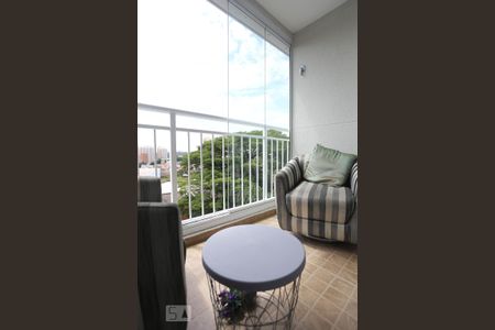 Sacada de apartamento para alugar com 3 quartos, 70m² em Jaguaré, São Paulo