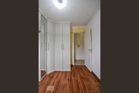 Apartamento para alugar com 70m², 3 quartos e 1 vagaQuarto 01