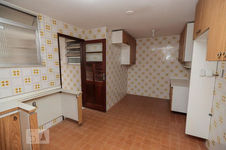 Apartamento à venda com 114m², 3 quartos e 2 vagas Apartamento à venda com 114m², 3 quartos e 2 vagasCozinha