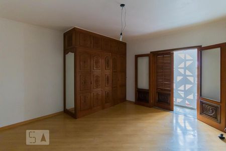 Casa à venda com 198m², 3 quartos e 4 vagas Casa à venda com 198m², 3 quartos e 4 vagasSuíte