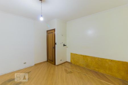 Casa à venda com 198m², 3 quartos e 4 vagas Casa à venda com 198m², 3 quartos e 4 vagasQuarto 2