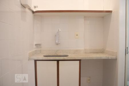 Cozinha de kitnet/studio para alugar com 1 quarto, 40m² em Centro, Rio de Janeiro