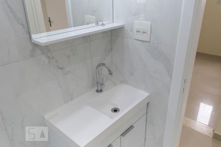 Banheiro (Pia) de apartamento para alugar com 3 quartos, 62m² em Vila Moraes, São Paulo