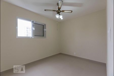 Quarto 2 de apartamento para alugar com 3 quartos, 62m² em Vila Moraes, São Paulo
