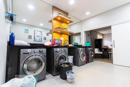 Studio à venda com 34m², 1 quarto e 1 vaga Studio à venda com 34m², 1 quarto e 1 vagaLavanderia - Condomínio