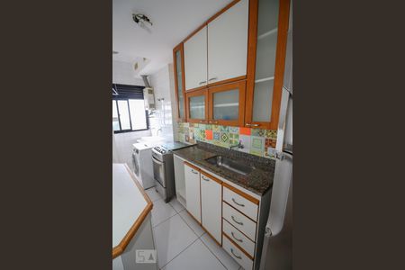 Apartamento à venda com 62m², 2 quartos e 1 vaga Apartamento à venda com 62m², 2 quartos e 1 vagaCozinha