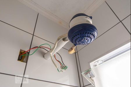 Chuveiro  de apartamento para alugar com 2 quartos, 50m² em Vila Guiomar, Santo André