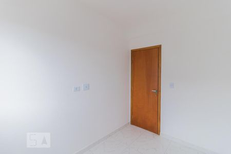 Quarto 1 de casa de condomínio para alugar com 2 quartos, 45m² em Itaquera, São Paulo
