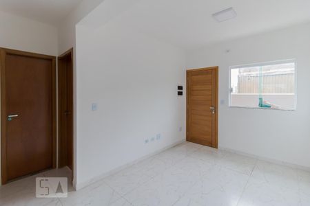 Sala de casa de condomínio para alugar com 2 quartos, 45m² em Itaquera, São Paulo