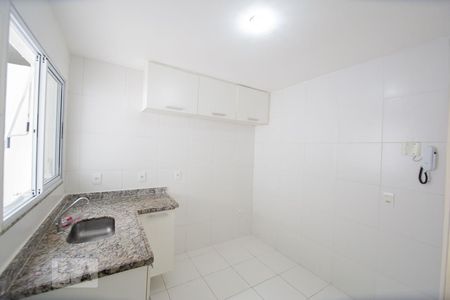 Cozinha de casa de condomínio para alugar com 2 quartos, 80m² em Vargem Grande, Rio de Janeiro