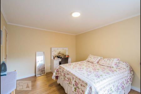 Casa à venda com 260m², 7 quartos e 2 vagasQuarto 3 Suíte