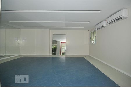 Apartamento à venda com 67m², 2 quartos e 2 vagas Apartamento à venda com 67m², 2 quartos e 2 vagasSalão de Ginástica