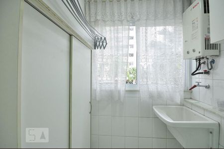 Apartamento à venda com 67m², 2 quartos e 2 vagas Apartamento à venda com 67m², 2 quartos e 2 vagasCozinha e Área de Serviço