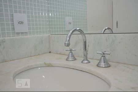 Apartamento à venda com 67m², 2 quartos e 2 vagas Apartamento à venda com 67m², 2 quartos e 2 vagasBanheiro Social
