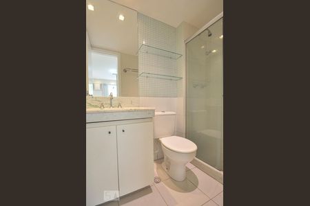 Apartamento à venda com 67m², 2 quartos e 2 vagas Apartamento à venda com 67m², 2 quartos e 2 vagasBanheiro Suíte
