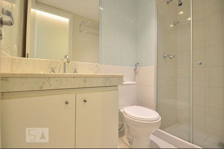 Apartamento à venda com 67m², 2 quartos e 2 vagas Apartamento à venda com 67m², 2 quartos e 2 vagasBanheiro Social