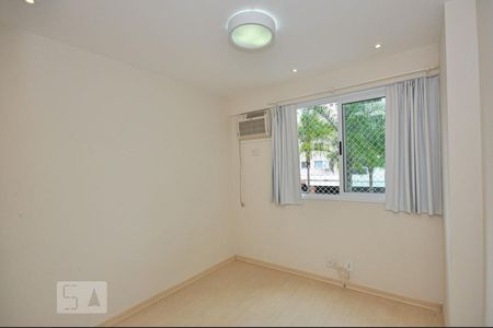 Apartamento à venda com 67m², 2 quartos e 2 vagas Apartamento à venda com 67m², 2 quartos e 2 vagasQuarto 1