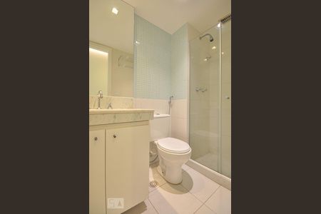 Apartamento à venda com 67m², 2 quartos e 2 vagas Apartamento à venda com 67m², 2 quartos e 2 vagasBanheiro Social