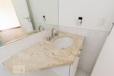 Apartamento à venda com 148m², 3 quartos e 2 vagasBanheiro do Quarto 2 - Torneira