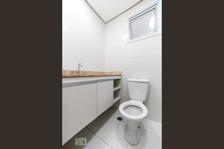 Banheiro de apartamento para alugar com 2 quartos, 63m² em Vila Gustavo, São Paulo