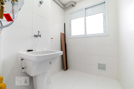 Área de Serviço de apartamento para alugar com 2 quartos, 63m² em Vila Gustavo, São Paulo