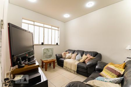 Casa para alugar com 150m², 2 quartos e 3 vagasSala