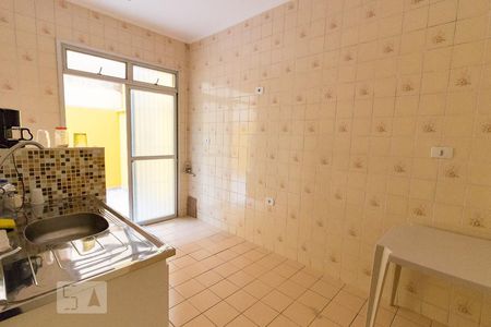 Apartamento para alugar com 85m², 2 quartos e 1 vagaCozinha