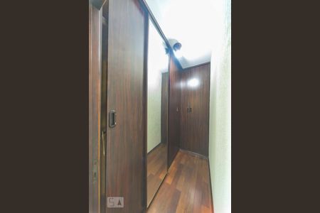 Casa à venda com 220m², 3 quartos e 4 vagas Casa à venda com 220m², 3 quartos e 4 vagasCloset do Quarto 3