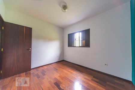 Casa à venda com 220m², 3 quartos e 4 vagas Casa à venda com 220m², 3 quartos e 4 vagasQuarto 2