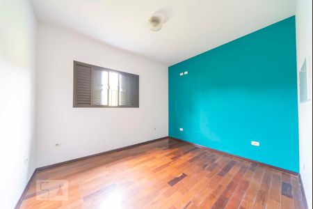 Casa à venda com 220m², 3 quartos e 4 vagas Casa à venda com 220m², 3 quartos e 4 vagasQuarto 2