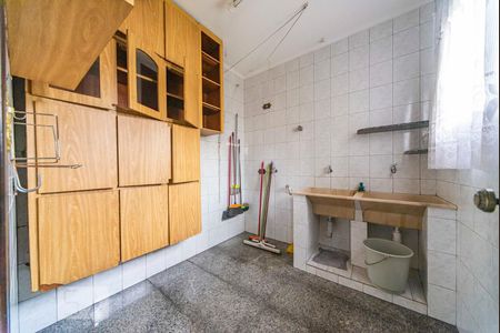 Casa à venda com 220m², 3 quartos e 4 vagas Casa à venda com 220m², 3 quartos e 4 vagasÁrea de Serviço