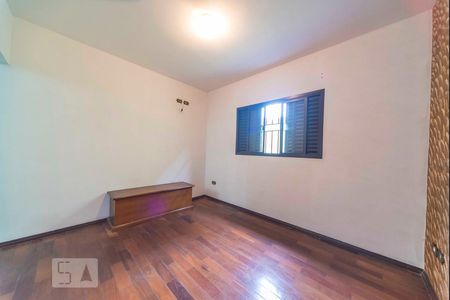 Casa à venda com 220m², 3 quartos e 4 vagas Casa à venda com 220m², 3 quartos e 4 vagasQuarto 3