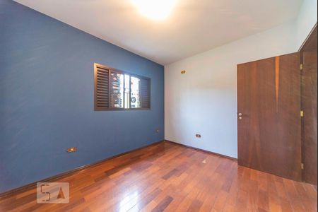 Casa à venda com 220m², 3 quartos e 4 vagas Casa à venda com 220m², 3 quartos e 4 vagasQuarto 1