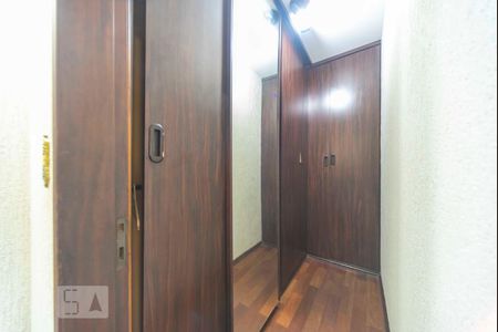 Casa à venda com 220m², 3 quartos e 4 vagas Casa à venda com 220m², 3 quartos e 4 vagasCloset do Quarto 3