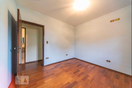 Casa à venda com 220m², 3 quartos e 4 vagas Casa à venda com 220m², 3 quartos e 4 vagasQuarto 1